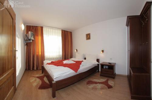 Pensiunea Boema Piatra Neamţ Esterno foto